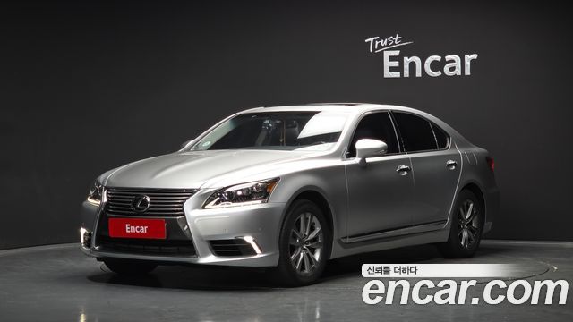 Lexus LS460 AWD XF40