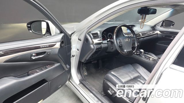 Lexus LS460 AWD XF40 2014 — фото 10