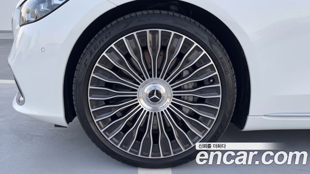 Mercedes-Benz S-Class (W223) Maybach S680 4MATIC 2025 — фото 5
