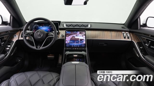 Mercedes-Benz S-Class (W223) Maybach S680 4MATIC 2025 — фото 7