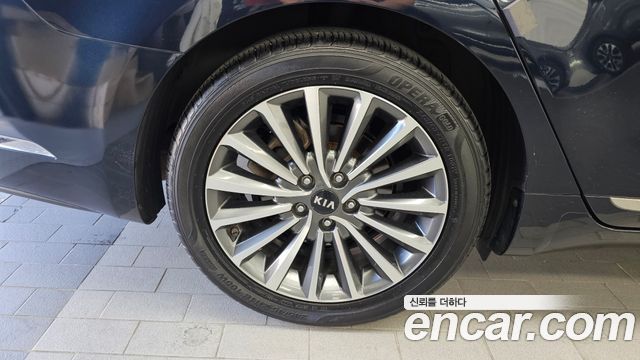 Kia K7 2.4 GDI Limited 2017 — фото 5