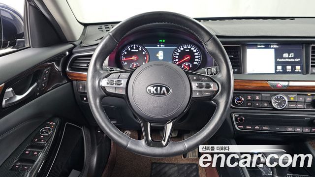 Kia K7 2.4 GDI Limited 2017 — фото 13