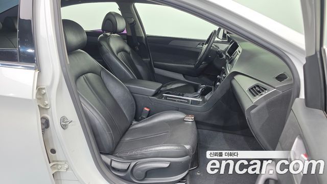Hyundai Sonata (LF) LPI Premium 2015 — фото 11
