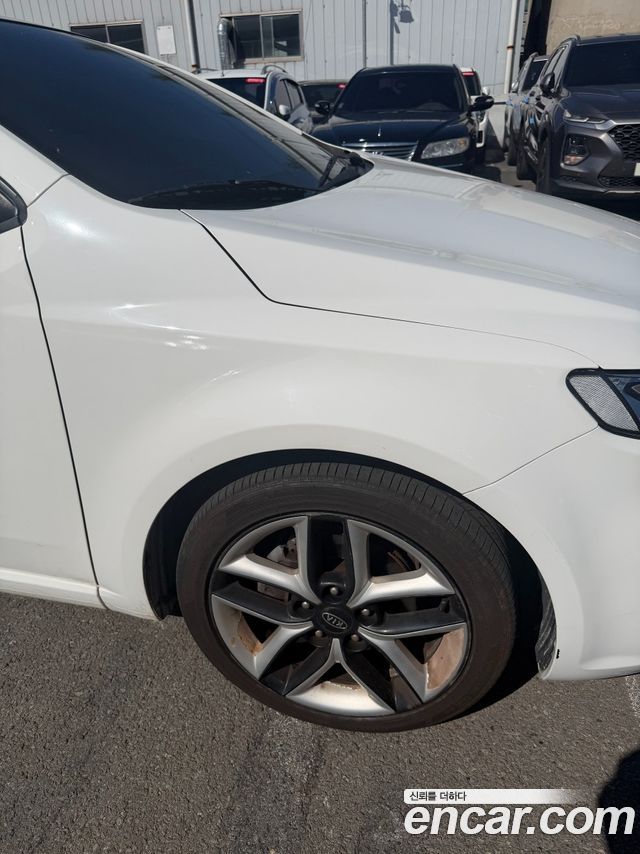 Kia Forte Koup 1.6 GDI Prestige 2012 — фото 5