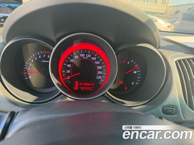 Kia Forte Koup 1.6 GDI Prestige 2012 — фото 8