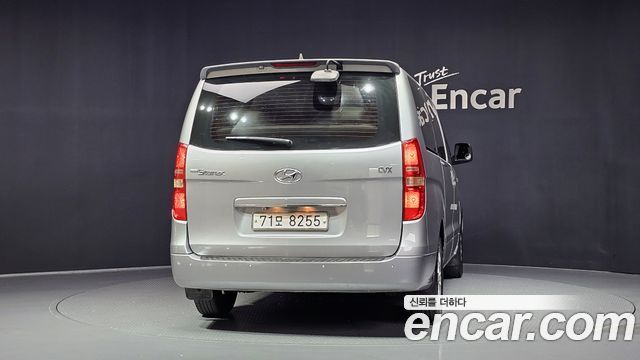 Hyundai Grand Starex 12-Seater Wagon CVX Luxury 2014 — фото 4