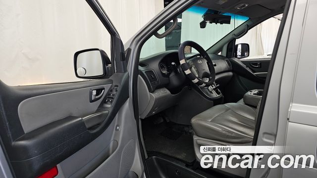 Hyundai Grand Starex 12-Seater Wagon CVX Luxury 2014 — фото 10