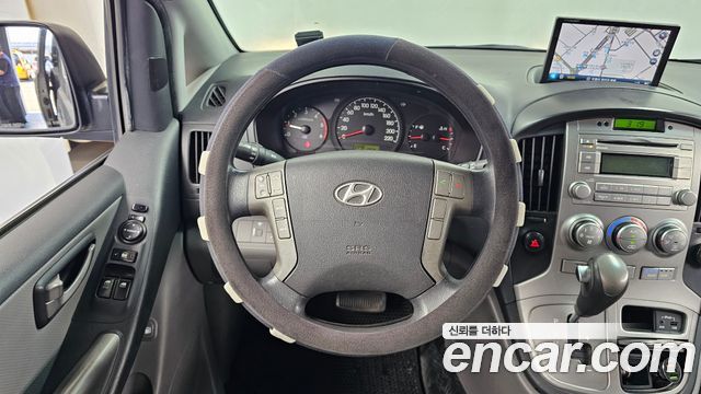 Hyundai Grand Starex 12-Seater Wagon CVX Luxury 2014 — фото 13