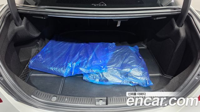 Mercedes-Benz E-Class (W213) E300 Avantgarde 2020 — фото 27