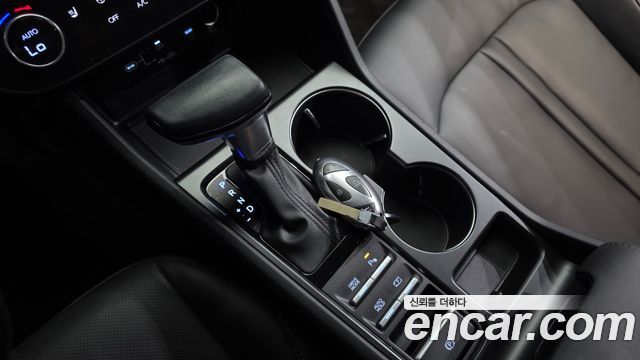 Hyundai Sonata The Edge (DN8) 2.0 LPG(Rent) Business 1 2025 — фото 9