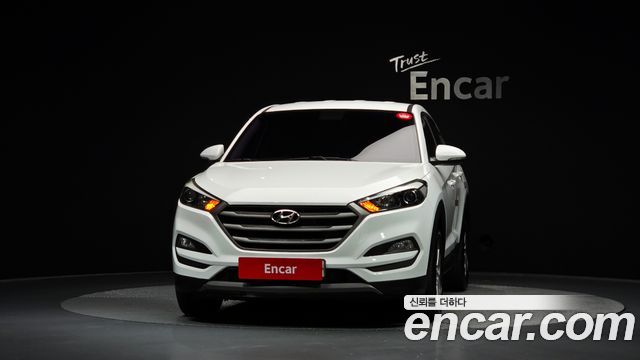 Hyundai Tucson Diesel 2.0 2WD Style 2016 — фото 3