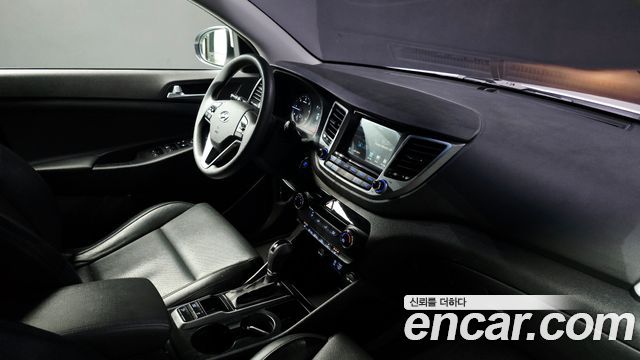 Hyundai Tucson Diesel 2.0 2WD Style 2016 — фото 19