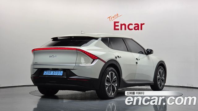 Kia EV6 Long Range Air 2023 — фото 2