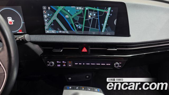 Kia EV6 Long Range Air 2023 — фото 12