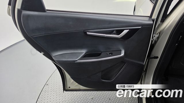 Kia EV6 Long Range Air 2023 — фото 25