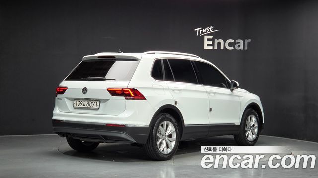 Volkswagen Tiguan (II) 2.0 TDI Premium 2020 — фото 2