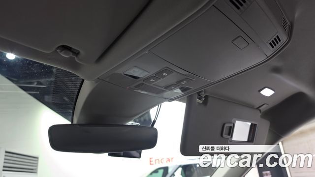 Volkswagen Tiguan (II) 2.0 TDI Premium 2020 — фото 19