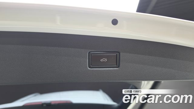 Volkswagen Tiguan (II) 2.0 TDI Premium 2020 — фото 31