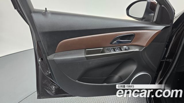 Chevrolet Cruze 1.8 LTZ+ 2014 — фото 24