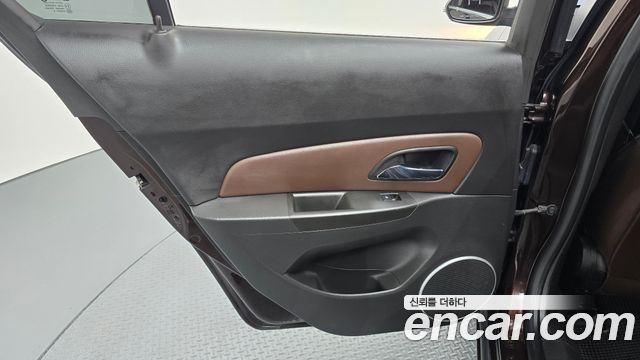 Chevrolet Cruze 1.8 LTZ+ 2014 — фото 25