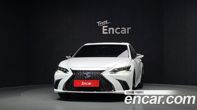 Lexus ES300h (VII) F-Sport 2022 — фото 3