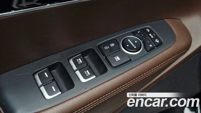 Kia Sorento Diesel 2.0 2WD Noblesse Special 2016 — фото 15
