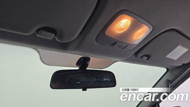 Hyundai Grand Starex Van 3-Seater Smart 2021 — фото 14