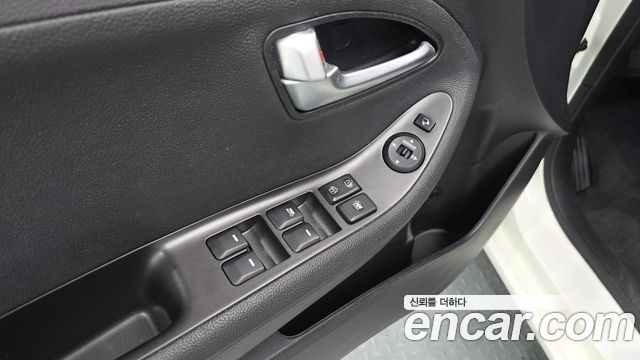 Kia Morning Deluxe Trendy 2015 — фото 23