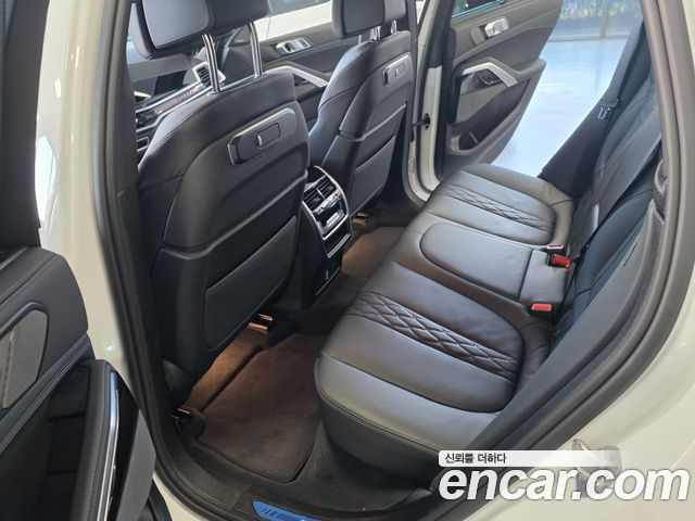 BMW X6 (G06) xDrive40i M Sport 2026 — фото 10