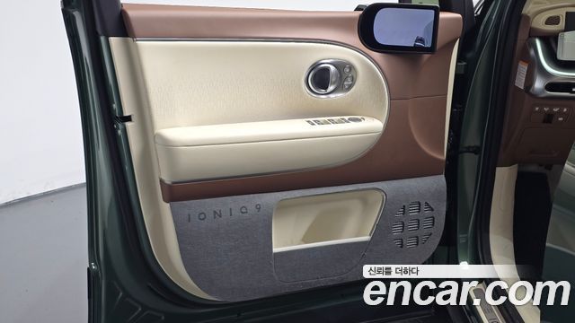 Hyundai Ioniq 9 Performance Type AWD 7-Seater Calligraphy 2025 — фото 30