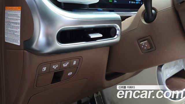 Hyundai Ioniq 9 Performance Type AWD 7-Seater Calligraphy 2025 — фото 35