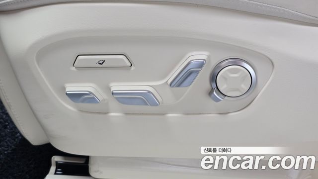 Hyundai Ioniq 9 Performance Type AWD 7-Seater Calligraphy 2025 — фото 37