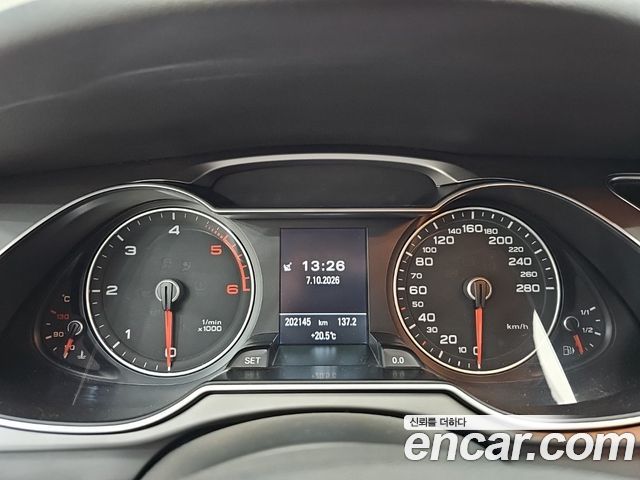 Audi A4 2.0 TDI B8 2013 — фото 6