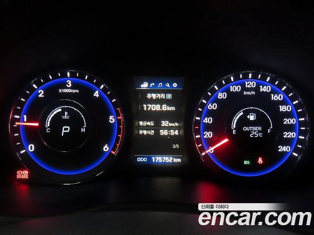 Hyundai i40 Saloon 1.7 VGT D SPEC 2016 — фото 9