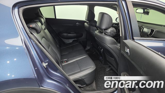 Kia Sportage (IV) Diesel 1.7 2wd Noblesse 2018 — фото 12
