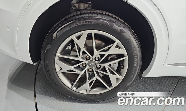 Genesis GV70 2.5T Gasoline AWD 2023 — фото 5
