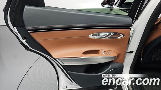 Genesis GV70 2.5T Gasoline AWD 2023 — фото 25