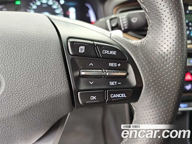 Hyundai Ioniq Electric Q 2018 — фото 19