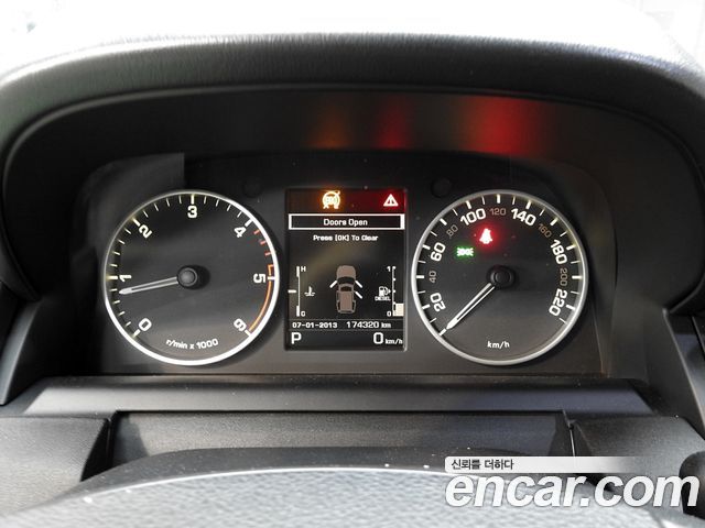 Land Rover Discovery 4 3.0 SDV6 SE 2016 — фото 8