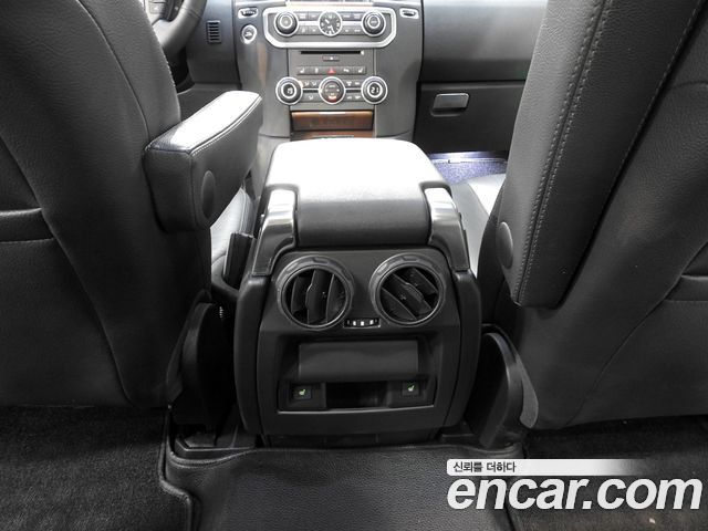 Land Rover Discovery 4 3.0 SDV6 SE 2016 — фото 22