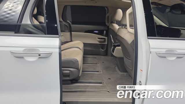 Kia Carnival (IV) Diesel 7-Seater Signature 2023 — фото 12