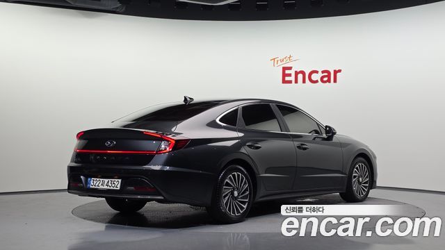 Hyundai Sonata Hybrid (DN8) Premium Family 2021 — фото 2