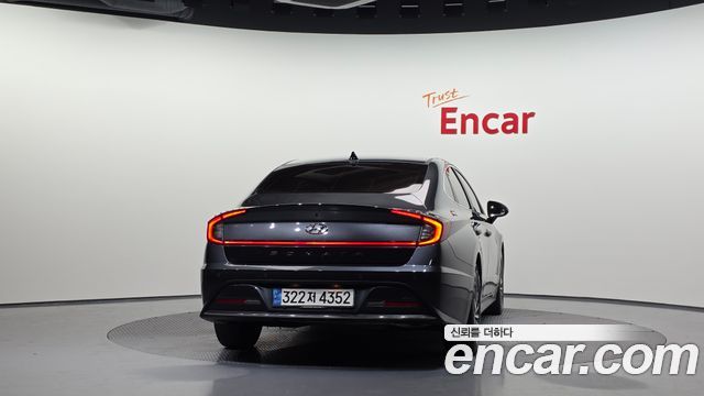 Hyundai Sonata Hybrid (DN8) Premium Family 2021 — фото 4
