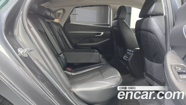 Hyundai Sonata Hybrid (DN8) Premium Family 2021 — фото 11
