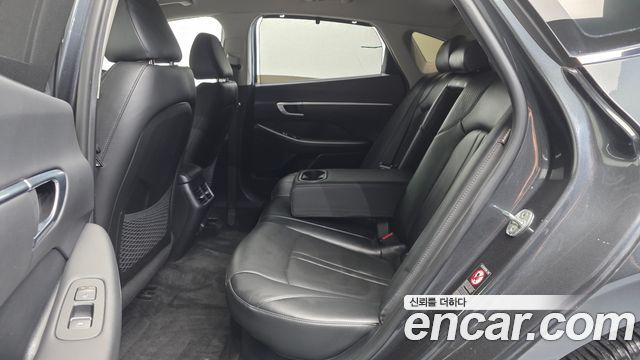 Hyundai Sonata Hybrid (DN8) Premium Family 2021 — фото 12