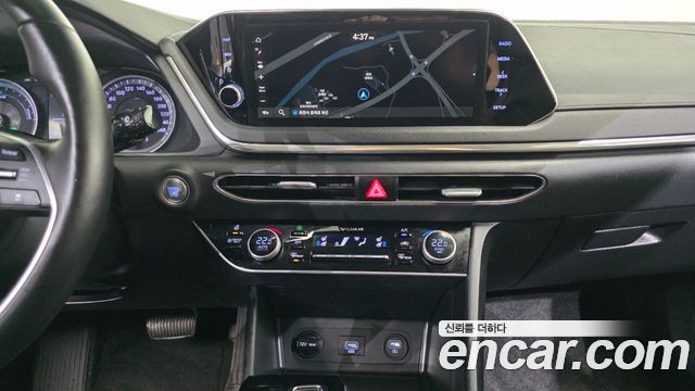 Hyundai Sonata Hybrid (DN8) Premium Family 2021 — фото 14