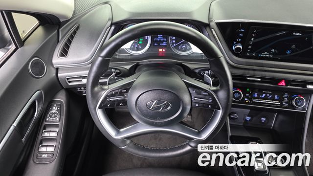 Hyundai Sonata Hybrid (DN8) Premium Family 2021 — фото 15