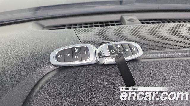 Hyundai Sonata Hybrid (DN8) Premium Family 2021 — фото 17