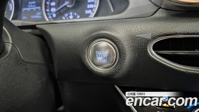 Hyundai Sonata Hybrid (DN8) Premium Family 2021 — фото 30