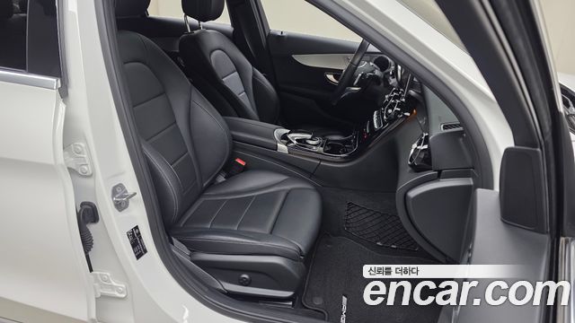 Mercedes-Benz C-Class (W205) C350e 2018 — фото 11